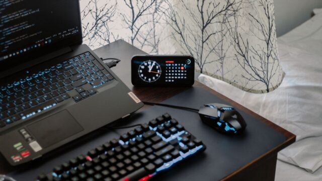 The Best Time to Buy Tech: A Month-by-Month Calendar for Laptops, TVs and Phones