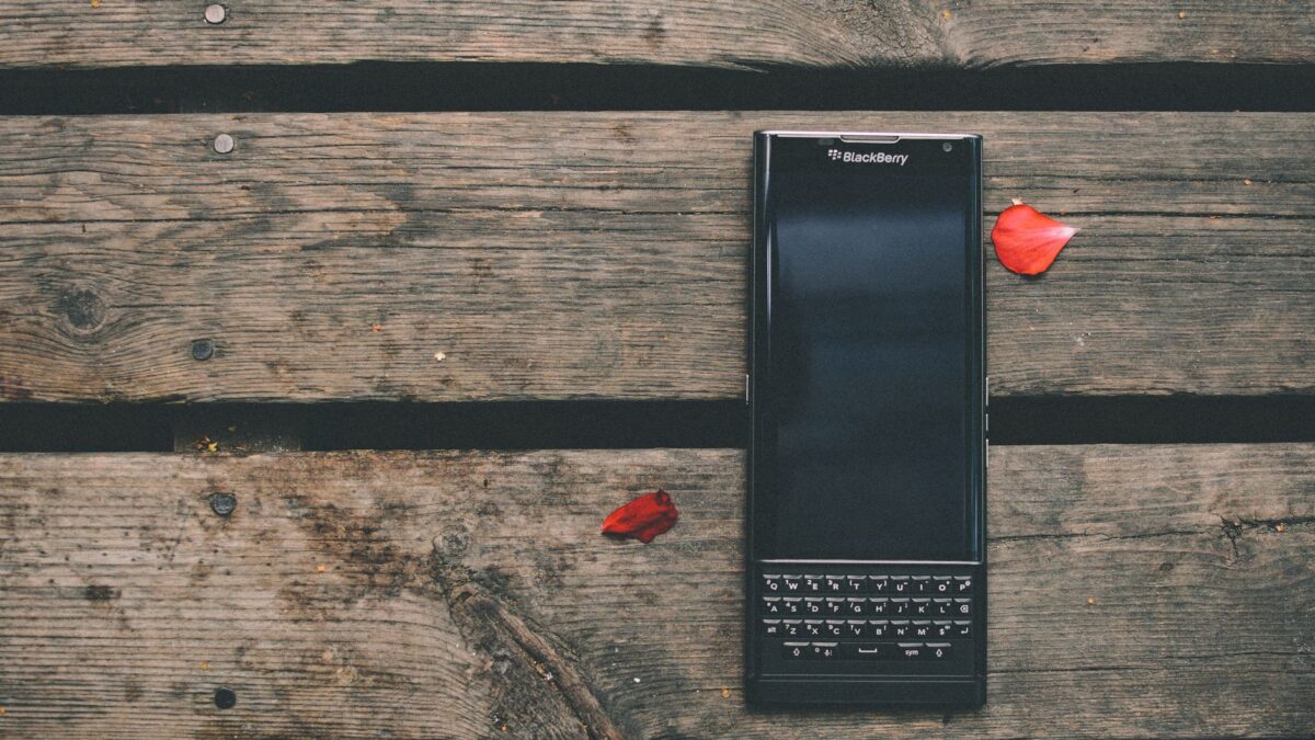 Where to Trade In Your Old Phone (and How to Prep It So You Get Paid)