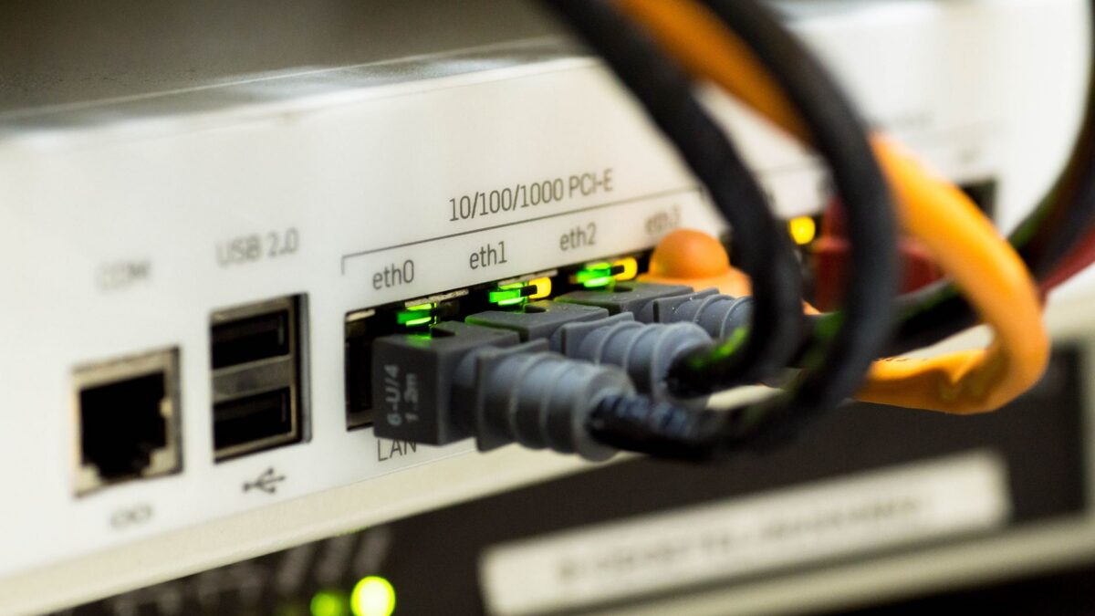 Wi-Fi Connected but No Internet? How to Fix It on Any Device
